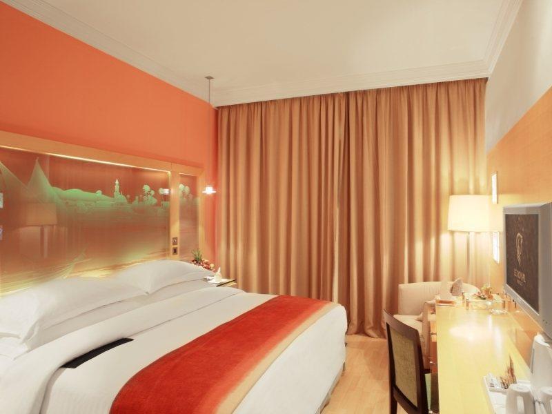 Le Royal Tower Hotel Кувейт Екстериор снимка