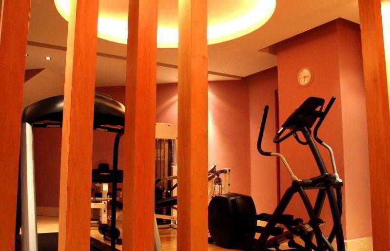 Le Royal Tower Hotel Кувейт Екстериор снимка