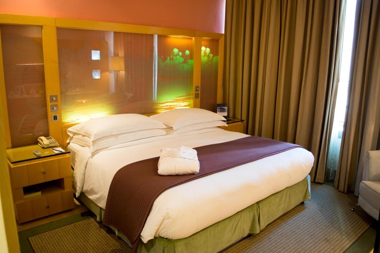 Le Royal Tower Hotel Кувейт Екстериор снимка
